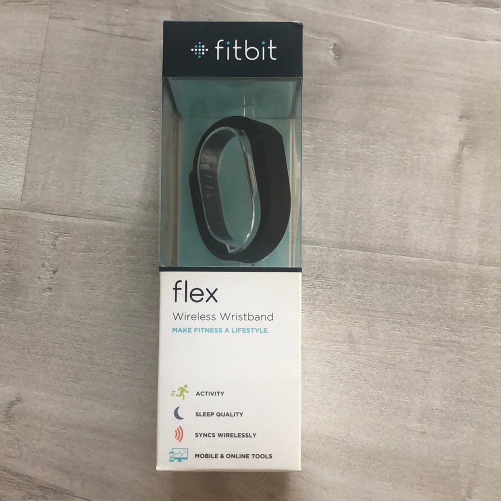 NIB Fitbit Flex Wireless actual watch Black